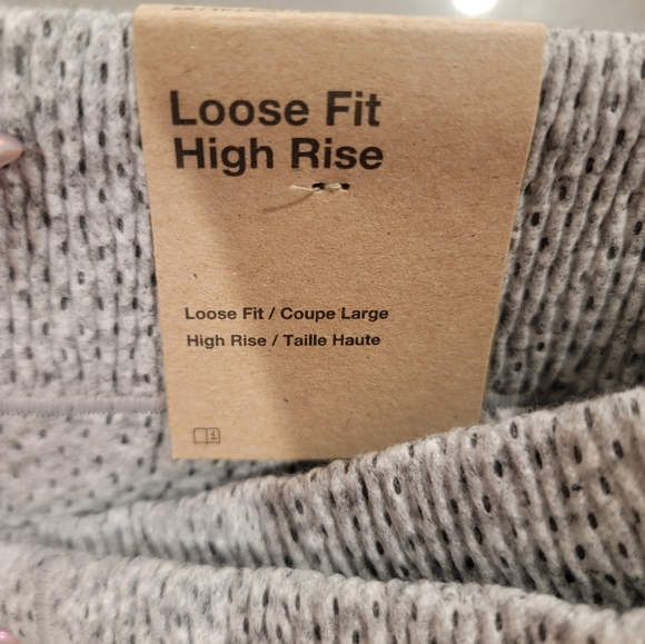 NIKE LOOSE FIT/HIGH RISE THERMA FIR PANTS SIZE XS - Picture 7 of 7